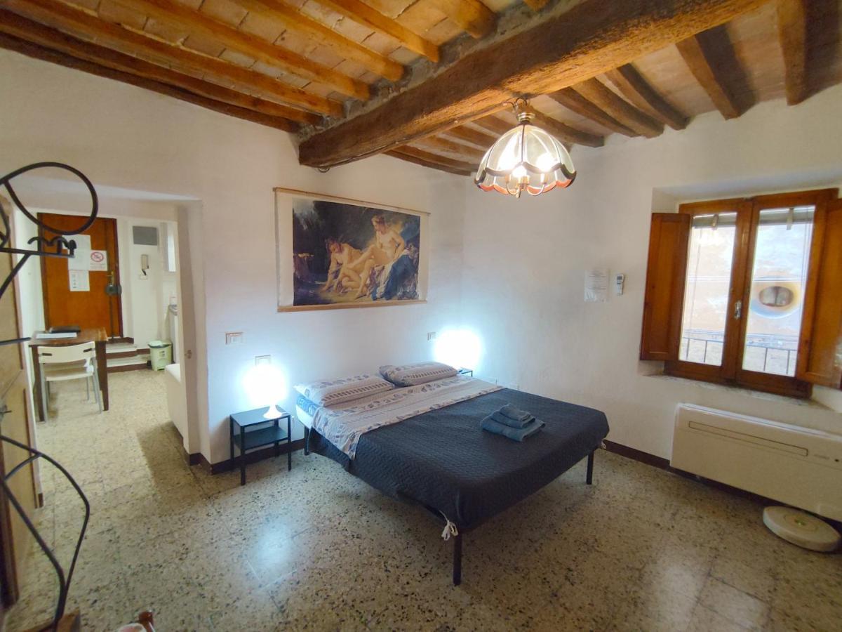 Ferienwohnung Casa Vicolo Delle Chiavi Poggibonsi Exterior foto